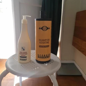 Schampo +Balsam ,Sulfatfritt  - Dessa hårprodukter är anpassade efter Keratin behandlade hår .  Falskorna är hela