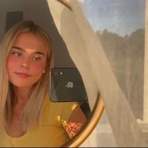 Topp - Söt gul topp 💛🧡