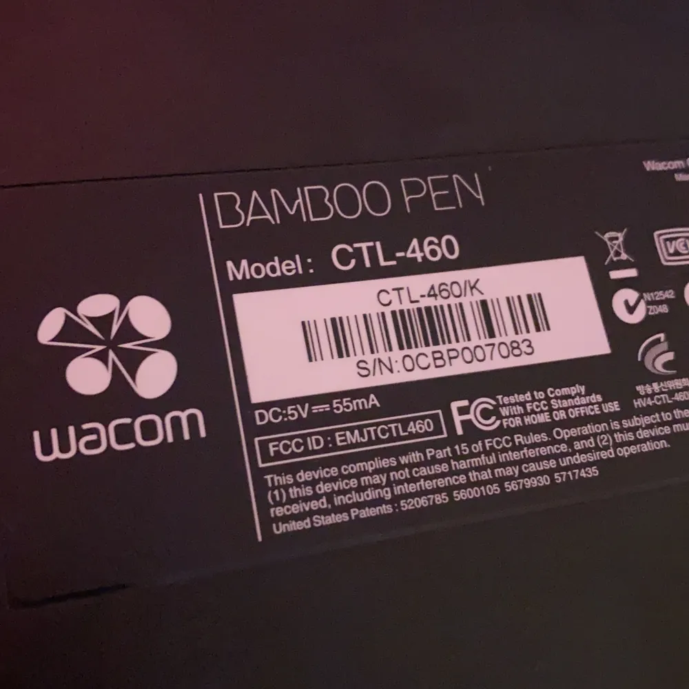Säljer min ANDVÄNDA ritplatta Wacom CTL460 Bamboo Pen Tablet. Allt på bild tillkommer. Funkar som den ska😊. Övrigt.