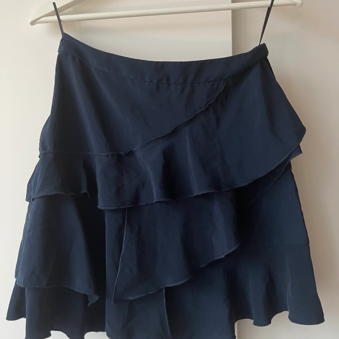 Mörkblå lågmidje kjol - 90