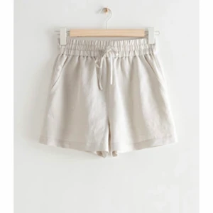 LINNESHORTS - Såå snygga linneshorts!! 