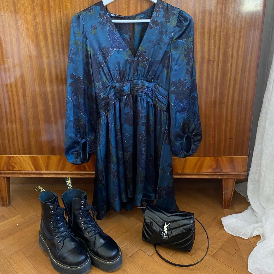 Klänning silke liknande  - 90