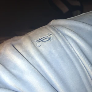 Blåa ekat juicy couture byxor i bra sik knappt använda  - Skulle kunna byta ut dom mot mörk blåa äkta