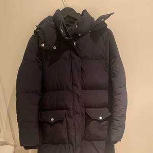 Lång jacka från lager 157 - Säljer denna jackan som köptes förra vintern, SÄLJER SAMMA JACKA I XS OCKSÅ min syrra o jag säljer våra 