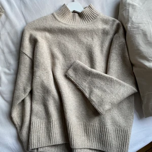 Stickad tröjan  - SÅLD