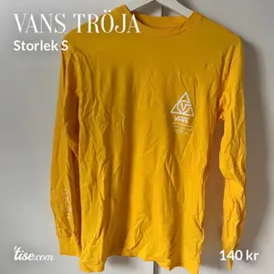 Cool tröja ifrån Vans storlek S, aldrig använd och verkar inte säljas längre. 140:-