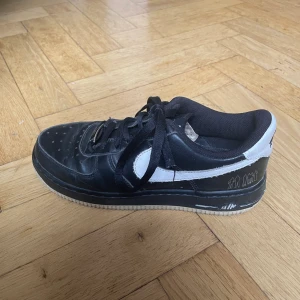 Nike air force  - Säljer mina favoritskor för att de är försmå </3. Använda men i gott skick! 
