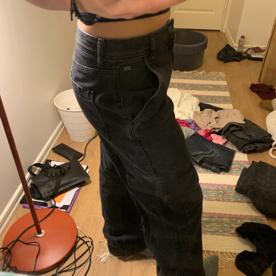 Pullandbear cargopants svarta - 90