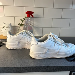 Nike air force - Säljer nu mina nike air force i storlek 38. Fint skick! 600kr