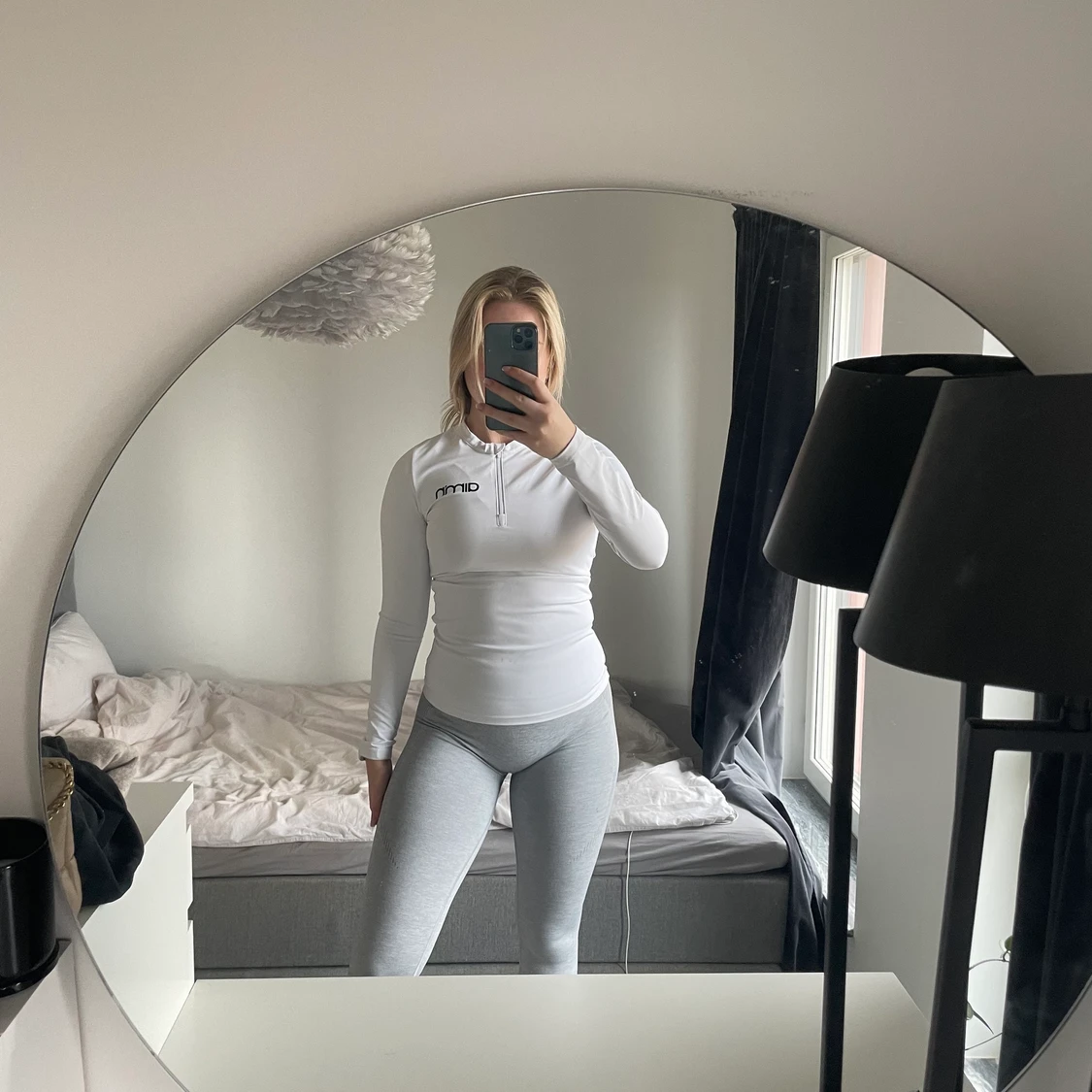 Aimn vit träningströja