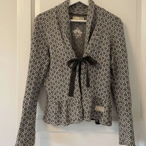 Odd Molly - Kofta - Odd Molly kofta i storlek 1 (skulle säga passar S/M).  Ordinarie pris 1595kr.