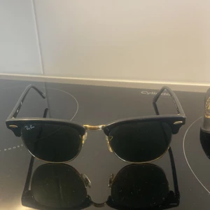 Ray Ban clubmaster - Väldigt fina Ray Ban Clubmasters.