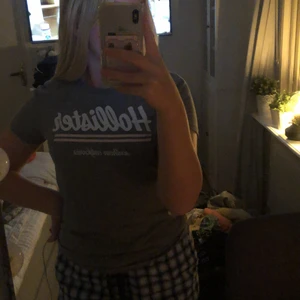 Hollister t-shirt - Hollister t-shirt! Köparen står för frakten💓