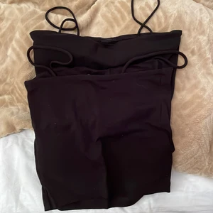 GinaTricot linne - Säljer två stycken GinaTricot linnen då båda två är för små. 80kr för båda