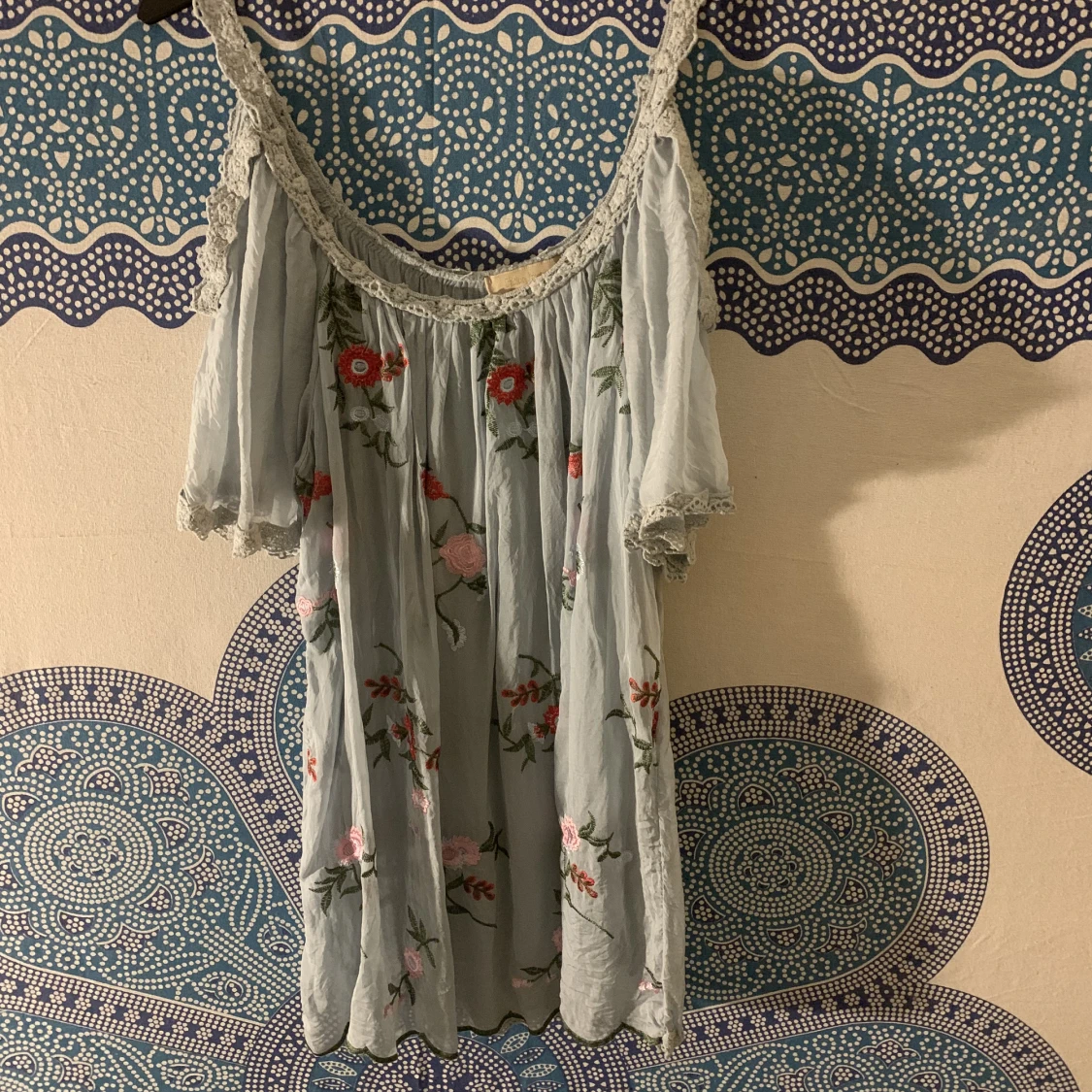 Flowy blommig klänning