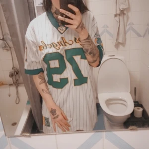 Oversized - Overzised tshirt, exremt skön, skit snygg med sneaker i sommar 😍