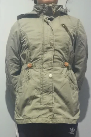 Grön jacka - Fin grön jacka