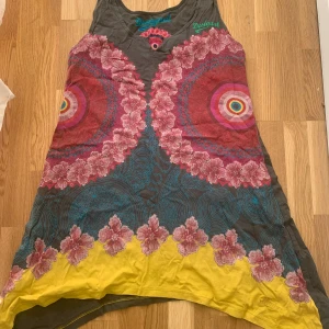 Desigual  - Linne i strl L 