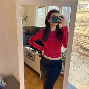 Randig tröja - Randig tröja från h&m som inte kommit till användning. Jag är 165. Pm för frågor 🫶🏻💕