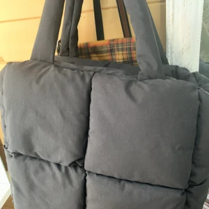 Väska Gina tricot - Helt ny väska från Gina tricot nypris 499kr