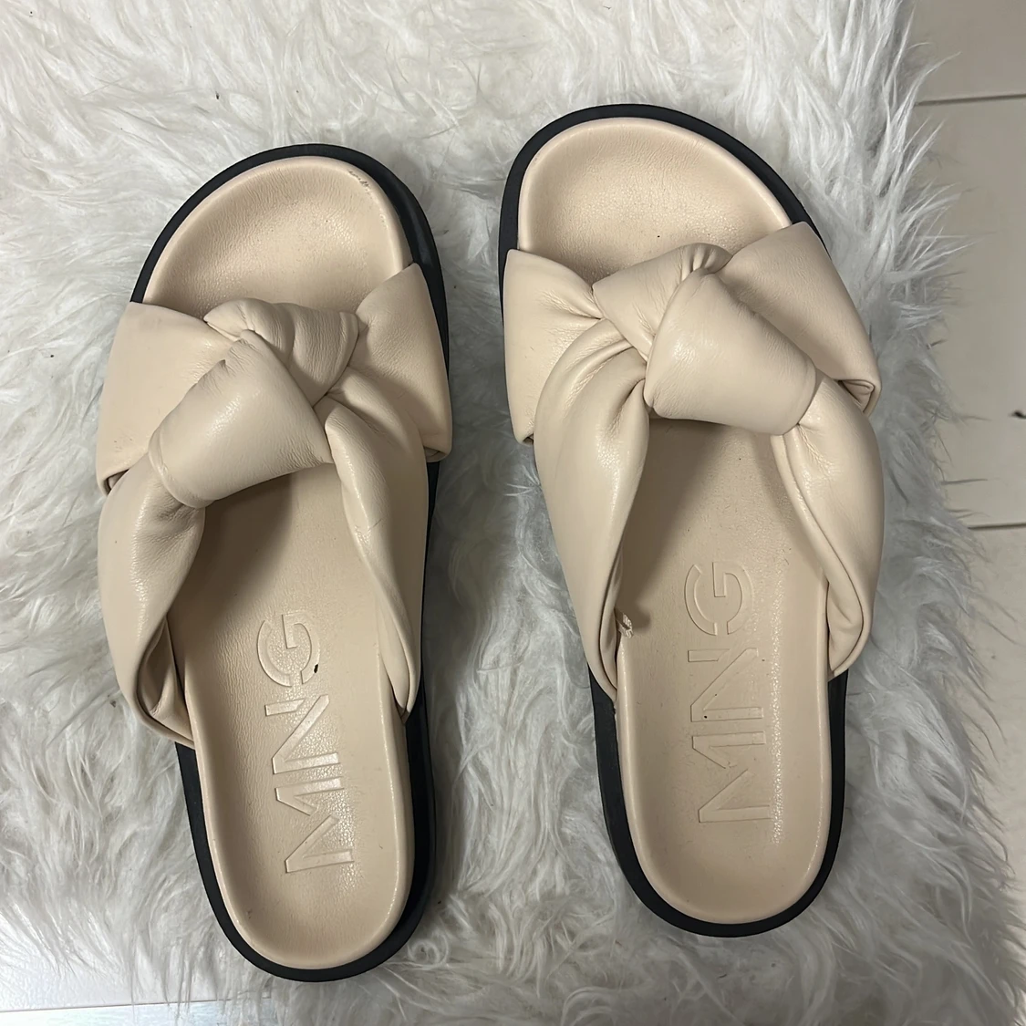 Super snygga Mango sandaler đ©Ž