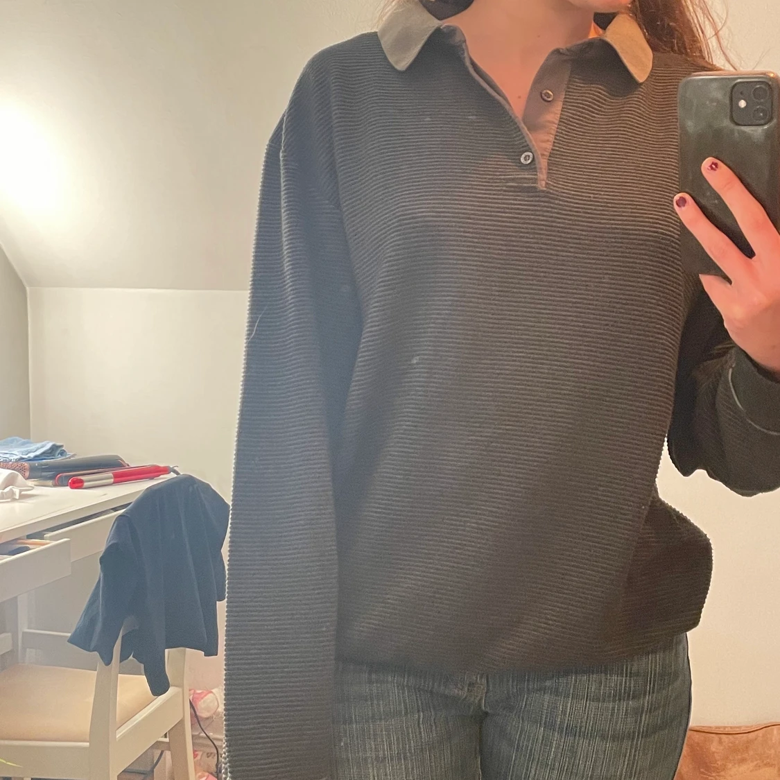 Grå sweater med krage - 90