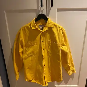 Härlig gul vintage skjorta stl M 