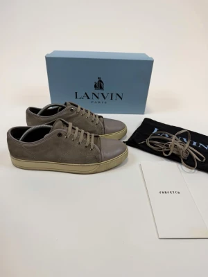 Lanvin Captoe - Lanvin Captoe  Storlek UK 8= 42 fits 43 Ny pris= 6000 kr  Kvitto finns!  