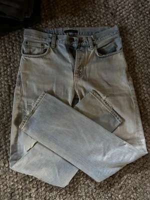 Nudie Jeans Sleepy Sixten - Utgången modell från Nudie, hög efterfrågan. Märkbart använda naturligvis då detta är en äldre modell