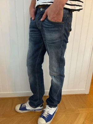 Nudie jeans - Säljer dessa mycket eftertraktade nudie average Joe. Skick 9/10 hör av er vid funderingar eller liknande.