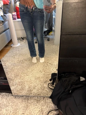 pepe jeans - kommer sälja denna på min plick liveshow 17 augusti 19:00 där jag visar upp plagget bättre och man kan buda!😊42cm midjemått W29 L30