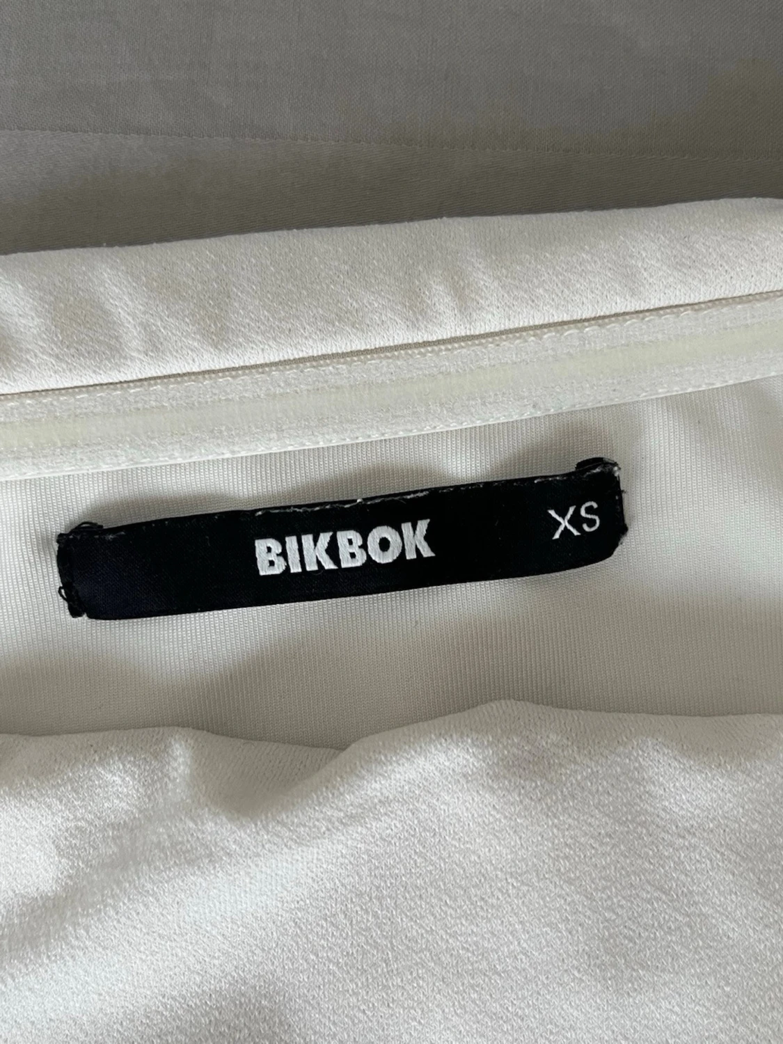 Vit axelbandslös tubtopp - 2