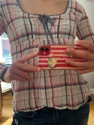 Blus  - Söt rutig blus med rosett 💞hör av dig om du har några frågor! 