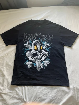 Osamason jumpout tour merch - Very good condition barely worn