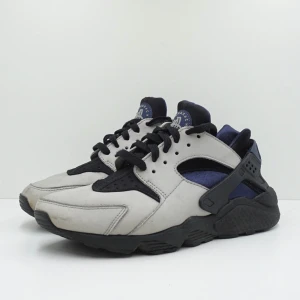 Nike Air Huarache LE Shadow - Nike sneakers i gott skick, storlek EU 39.