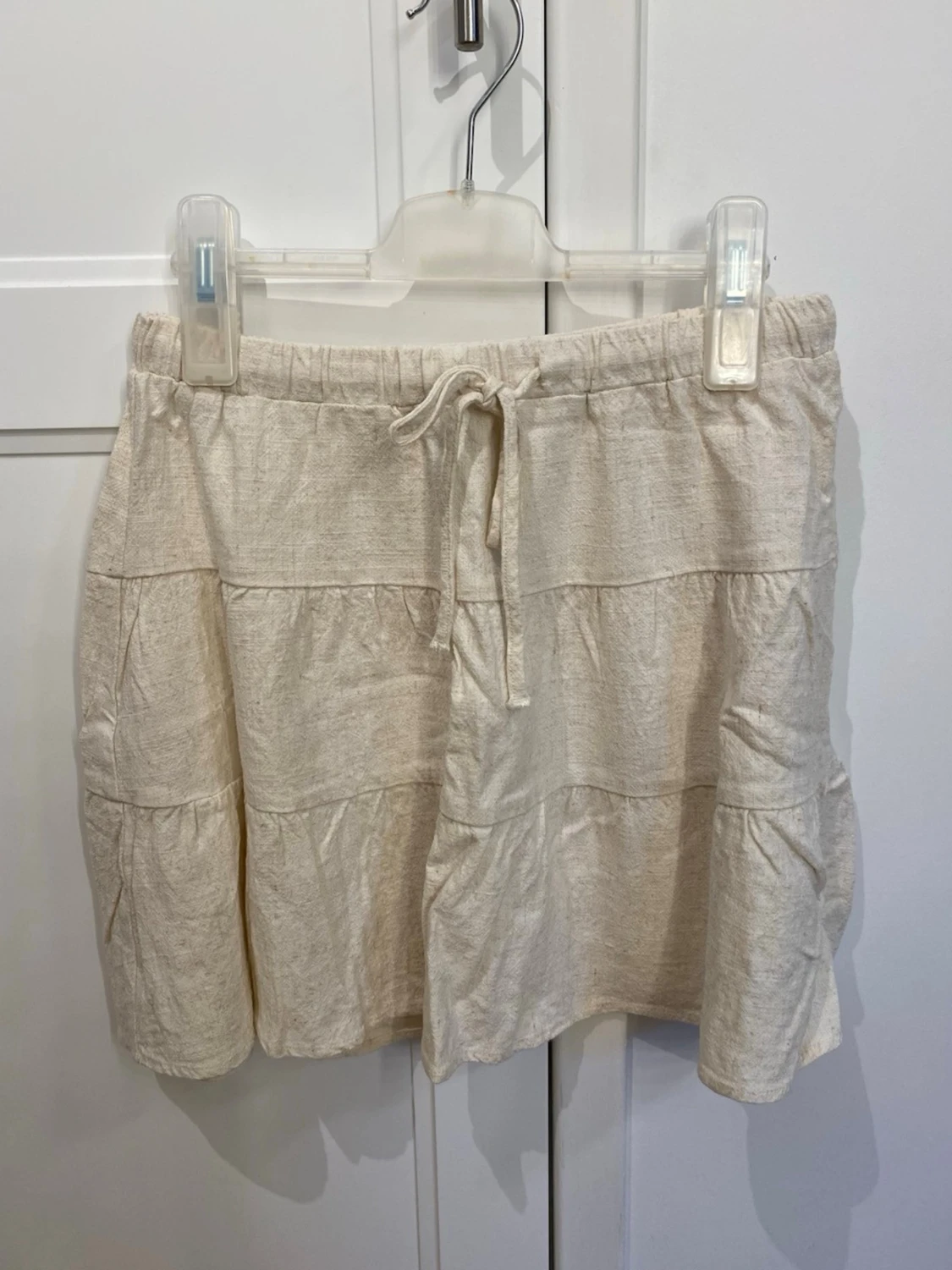Beige linnekjol med snörning - 1
