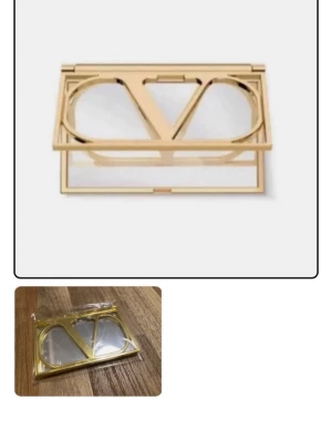 Guldig Valentino Spegel - Unik fickspegel från Valentino