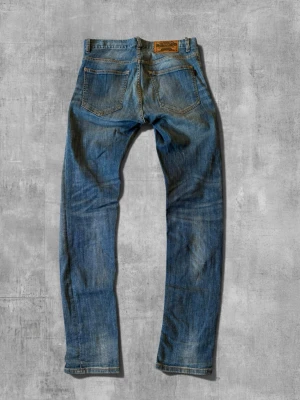 Crocker Jeans  - Crocker Jeans i blå | Storlek W31/L32 | Använda men i mycket bra skick, inga defekter | Klassisk rak look i standardlängd | Skickas snabbt, kan gå ner i pris vid snabb affär  Mvh ActiveResell | REF: CRO-009