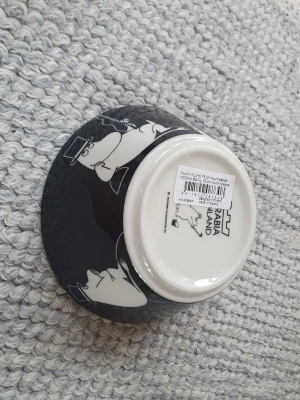 Mumin skål Muminpappa  - Felfri skål med etikett kvar. Säljer fler Muminmuggar så kika gärna också på mina övriga annonser. Packar mycket noggrant.
