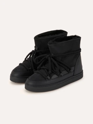 Svarta boots med snörning från INUIKII - Köpte förra året och säljer för vill ha en ny stil! Nypris är 3000kr. Pris kan diskuteras vid snabb affär!!