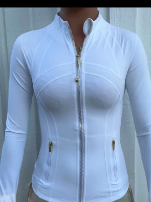 Lululemon  - Storlek 2 men passar mig som brukar s/xs. 