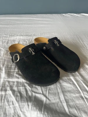 Chrome hearts birkenstock - Aldrig använda endast testade inomhus. Storlek 41.