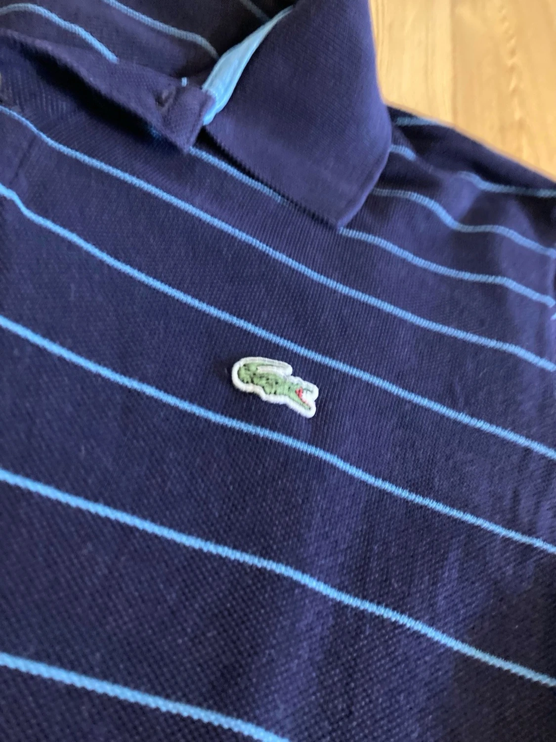 Marinblå randig piké från Lacoste - 1