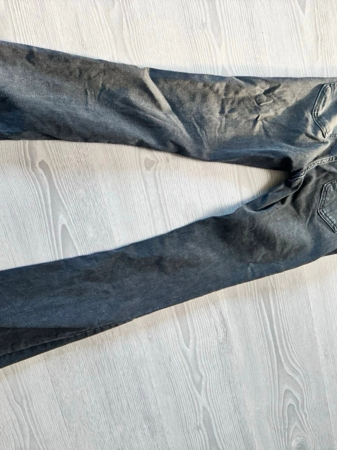 Svarta bootcut jeans med hög midja - 2
