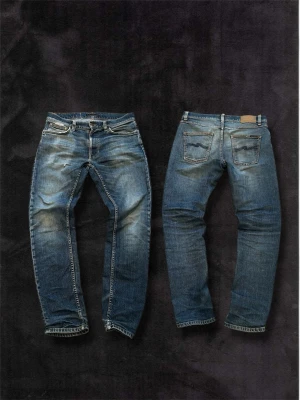 Nudie jeans Lean Dean 29/30 - Säljer dessa sjukt feta nudie jeans i storlek 29/30, i populära modellen Lean Dean. Jeansen är i bra skick endast ett hål i högra fickan på sista bild (fickan är fortfarande användbar), bara att höra av sig vid funderingar eller liknande.