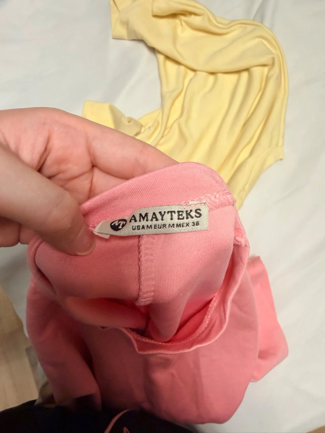 Rosa t-shirt från Amayteks - 1