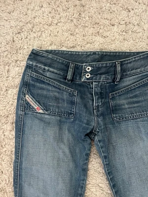 Diesel jeans💕 - Säljer dessa super fina blå jeans från diesel 💕 de är i bra skick o strl 27💕