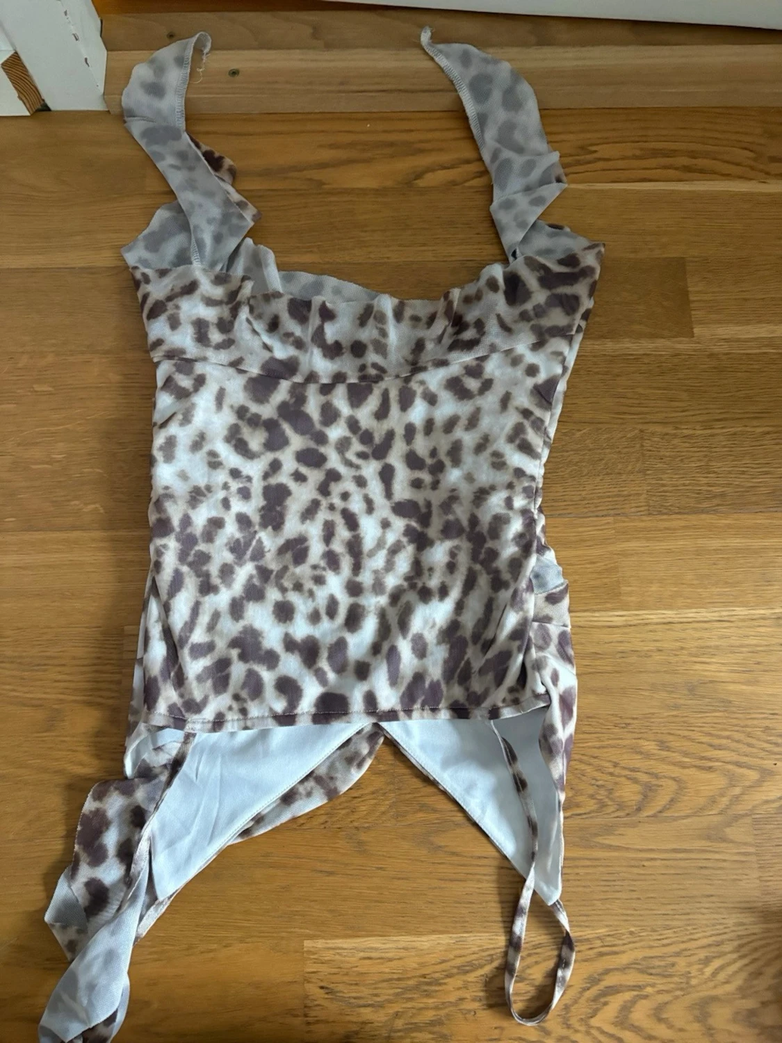 Leopardmönstrad omlottopp från J'aime - 2
