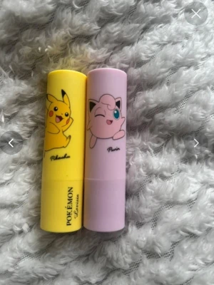 Läppbalsam - Oanvända och nya  Citron och körsbärs lukt 🌸