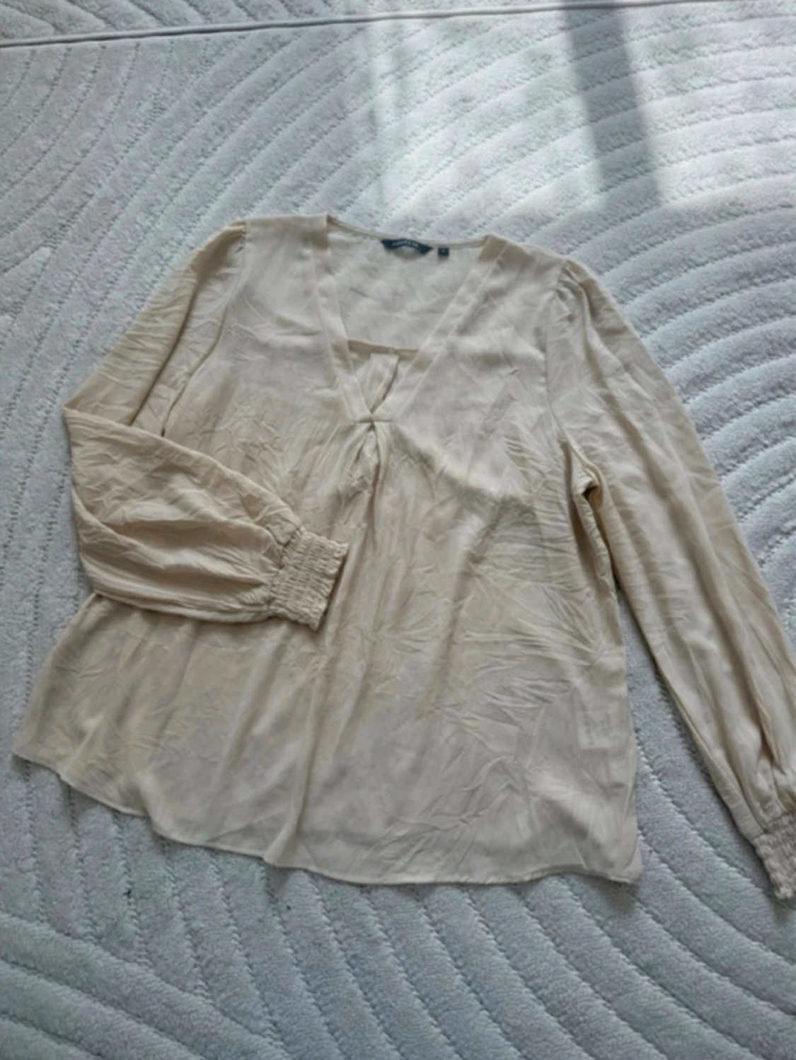 Tunn blus - 1